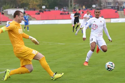 «Волинь» — «Дніпро» Дніпропетровськ 1:0: фото 9 з 15