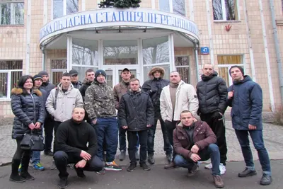 Вболівальники Волині здали кров на потреби воїнів українських: фото 2 з 18