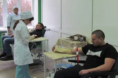 Вболівальники Волині здали кров на потреби воїнів українських: фото 6 з 18