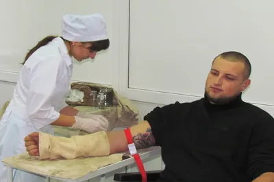 Вболівальники Волині здали кров на потреби воїнів українських: фото 14 з 18